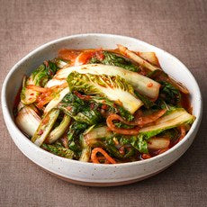 Geumja Domestic Pear Chu Mandeun Siwon Bori Eolgal Kimchi (금자네 국내산 배추로 만든 시원한 보리 얼갈이 김치)