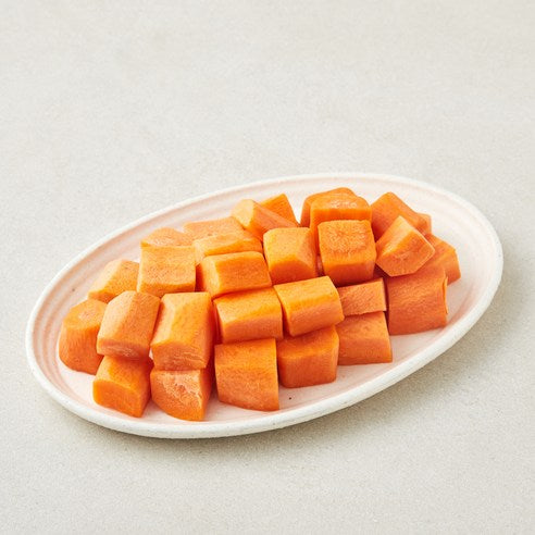 Domestic Chopped Danggeun Kkakduksseolgi , 300 g, 1 Pack , 1 Pack (국내산 조각당근 깍둑썰기, 300g, 1개, 1개입)