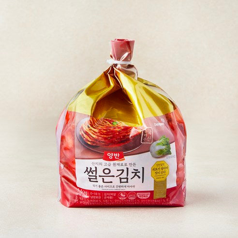 Yangban Sanji Premium Wonjaeryo Mandeun Sseoleun Kimchi , 1.5 kg, 1 Pack (양반 산지의 고급 원재료로 만든 썰은김치, 1.5kg, 1개)
