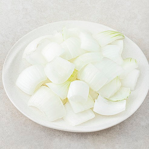 Domestic Onion Kkakduksseolgi , 500 g, 1 Pack (국내산 양파 깍둑썰기, 500g, 1개)