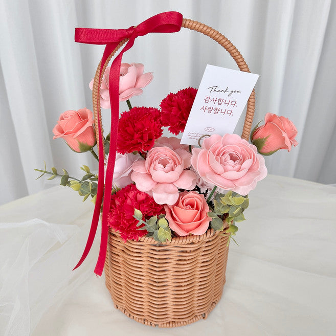 Haepibeulsseom Kasyeon Binukkot Kkot Baguni Eobeonal Seuseungnal , 1 Pack , Koral Red (해피블썸 카션 비누꽃 꽃 바구니 어버날 스승날 코랄)