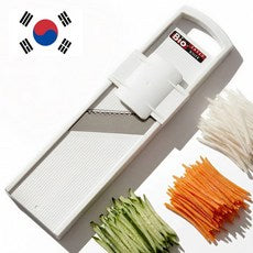 Daemyeong 4 Set Dae 3 Dan Kkejojeol Chaekal Seulraseo Manneung Gukmintem , 1 Pack , Bao White (대한명도 4세대 3단 두께조절 채칼 슬라이서 만능 국민템, 1개, 바이오화이트)